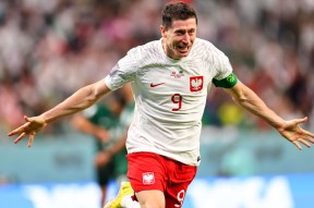 关于莱万多夫斯基迎来七赛季高光表现，阿森纳球迷沸腾！的信息